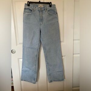 Abercrombie & Fitch The 90s Relaxed Jean High Rise